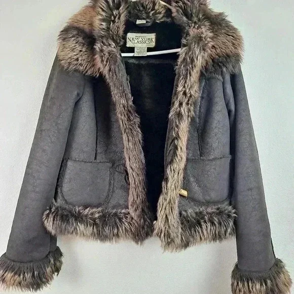 New York Classic Faux fur Jacket Size Medium - Picture 2 of 13